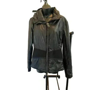 Lasagrada Black Lightweight Hooded Jacket - size medium